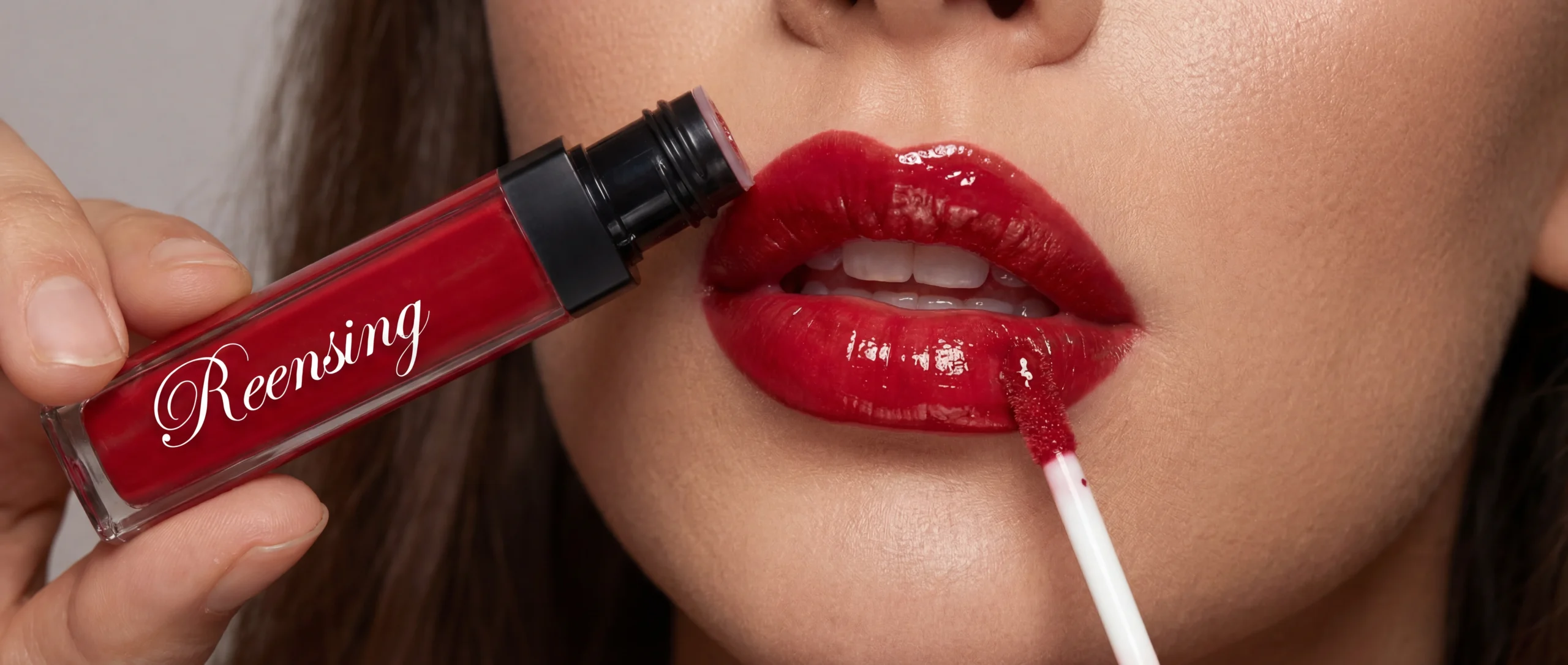 crveni:_sjaj_za_usne